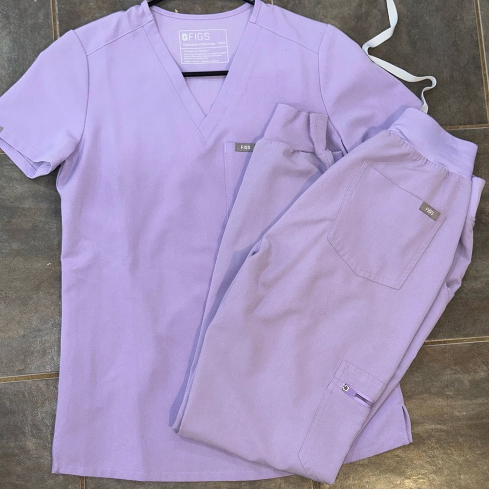 Figs Light Purple Scrub Set